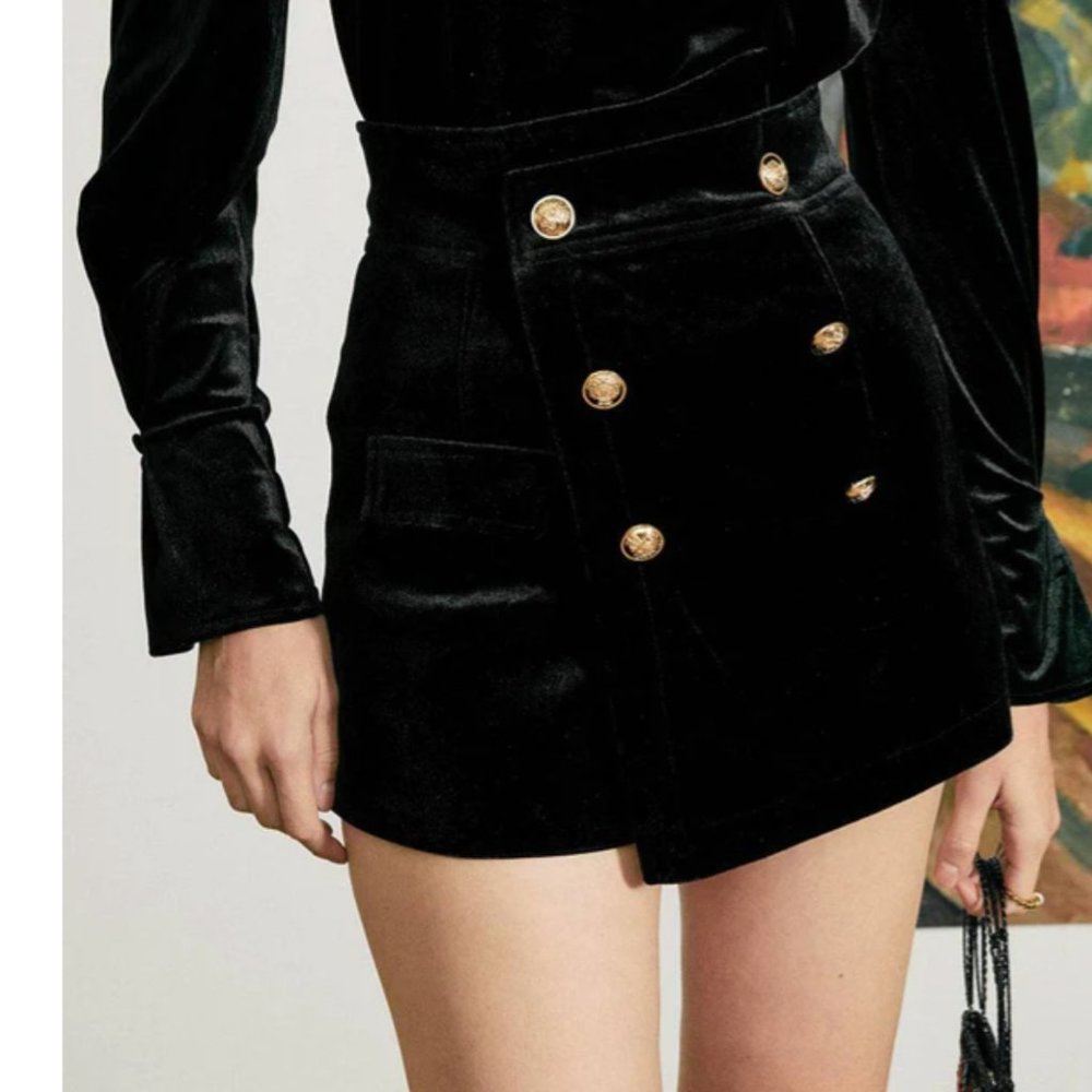 RIHOAS The Velvet Buttoned Asymmetric Skort